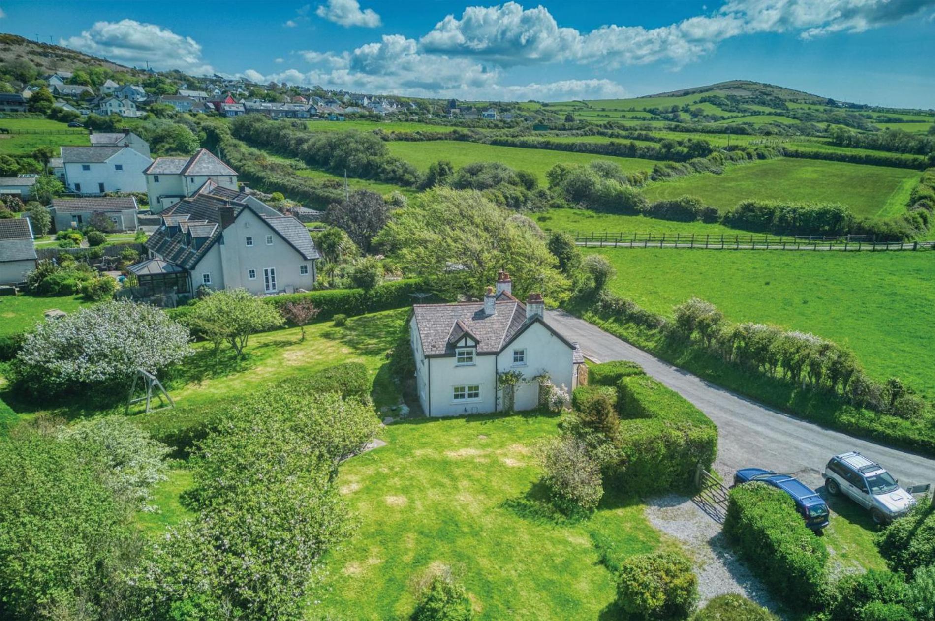 Dollars Cottage - 4 Bedroom Cottage - Llangennith Exterior photo